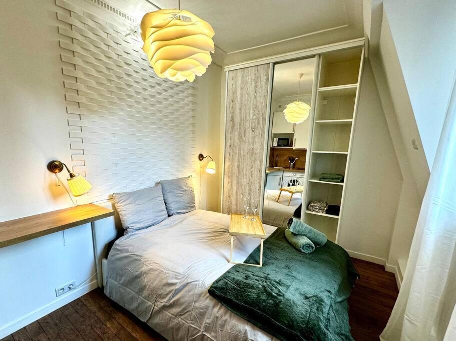 Champs-Elysees - Suite For 2 People Paris Bagian luar foto